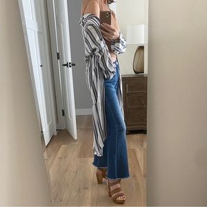 Everly Chelsea Duster White Strip Small